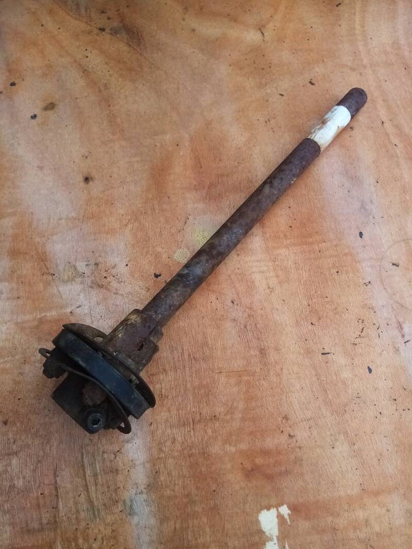 Peugeot 304 S barre inférieure avec flector de colonne de direction