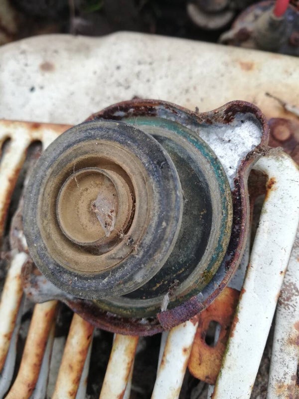 Simca 1300 bouchon de radiateur de refroidissement