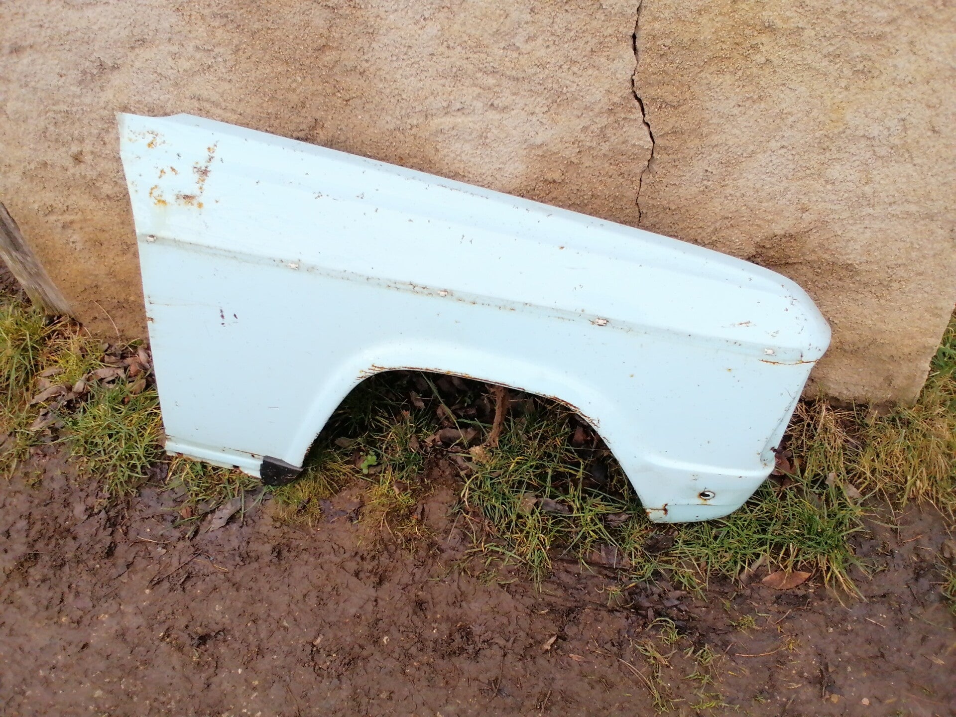 Renault 6 aile avant droite