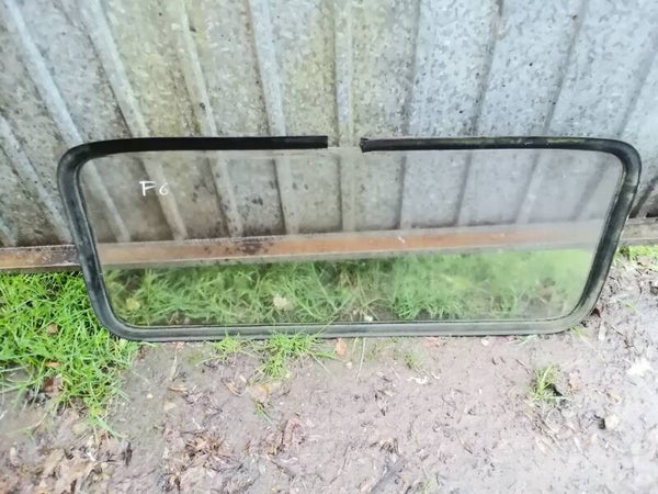 Renault 4F6 vitre de porte fourgon