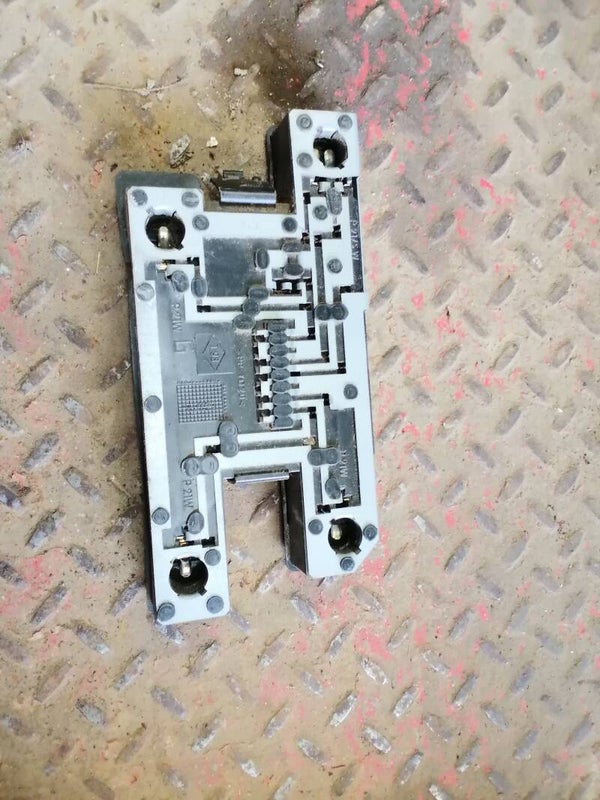 Renault Clio I platine de feux arrière gauche