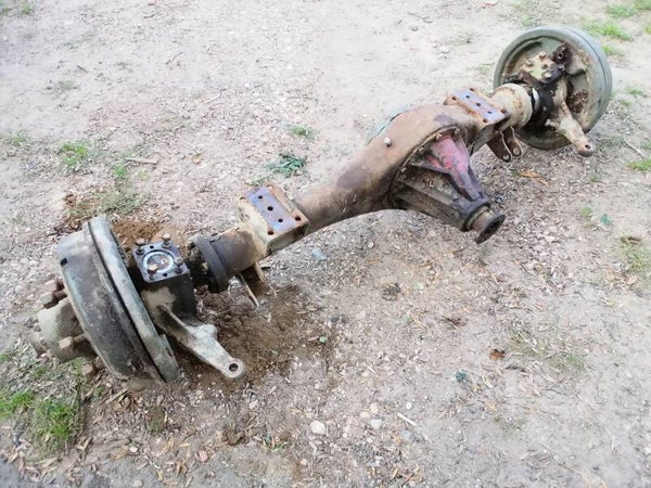 Saviem TP3 essence pont avant complet