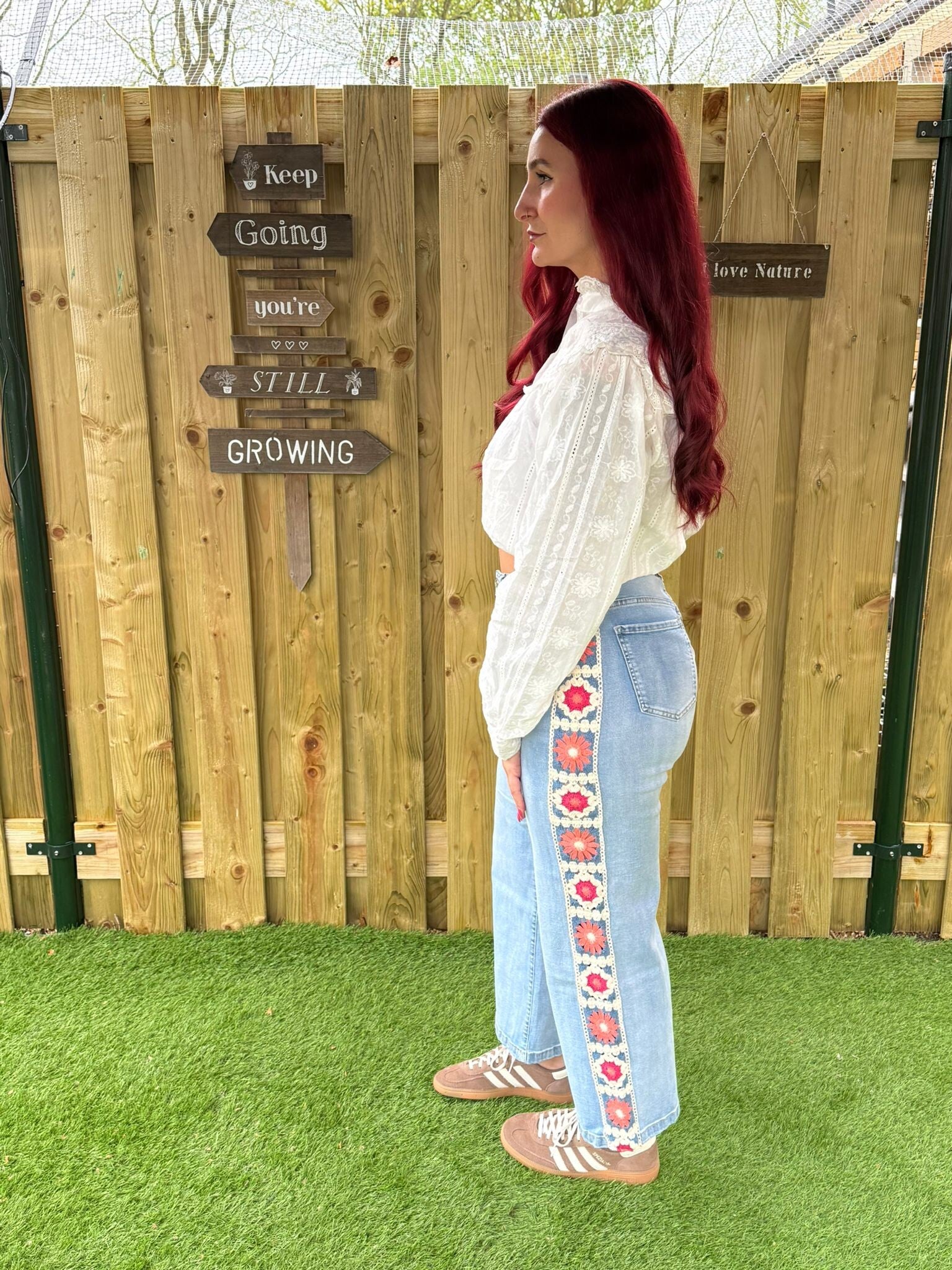 WIDE LEG CROCHET JEANS