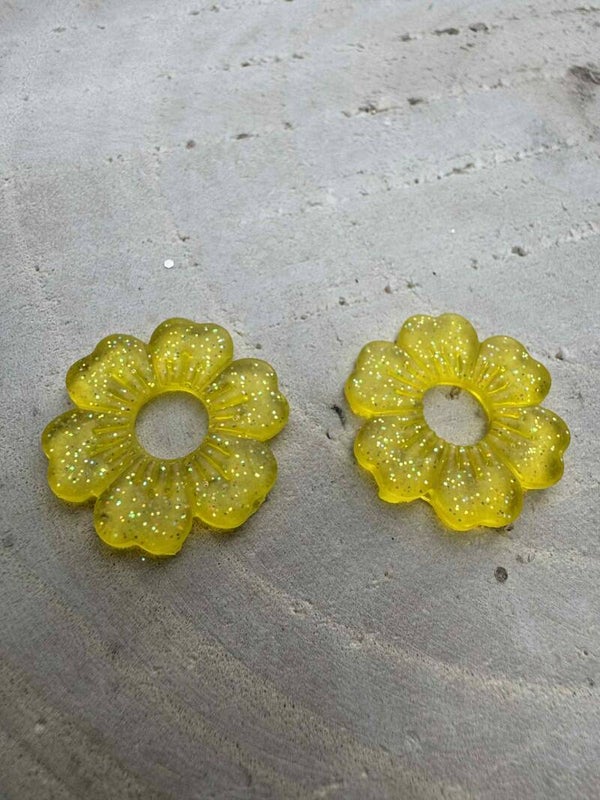 fleur jaune pailletée