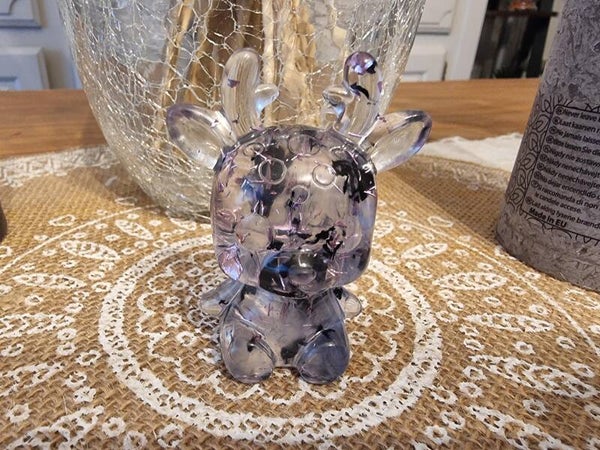 petite biche feuilles violettes
