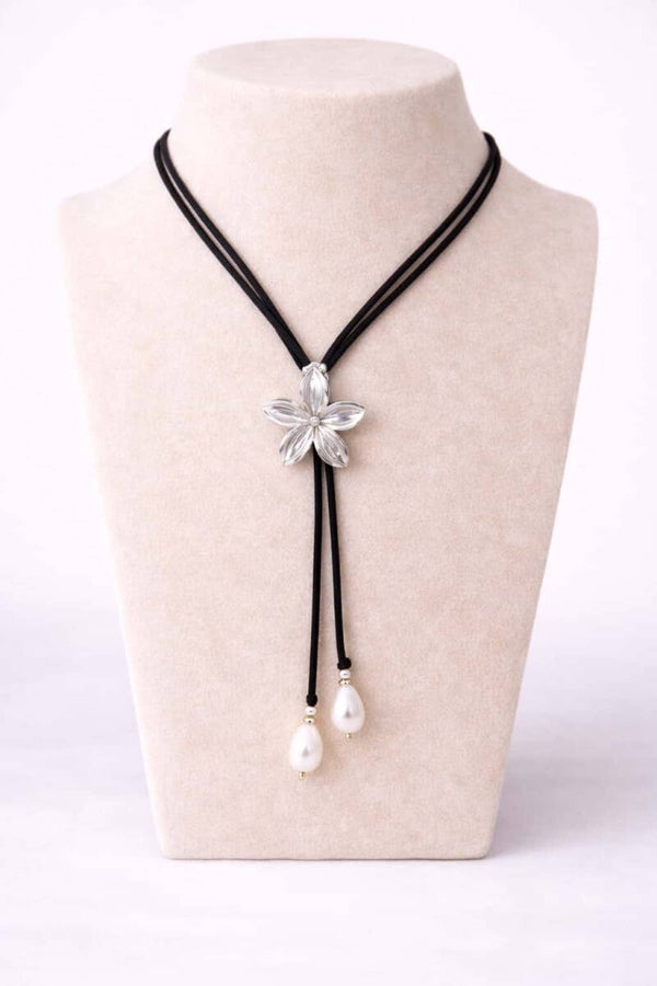 Collier cordon sautoir fleur argenté