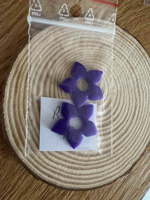 pampille fleur de tiaré violette