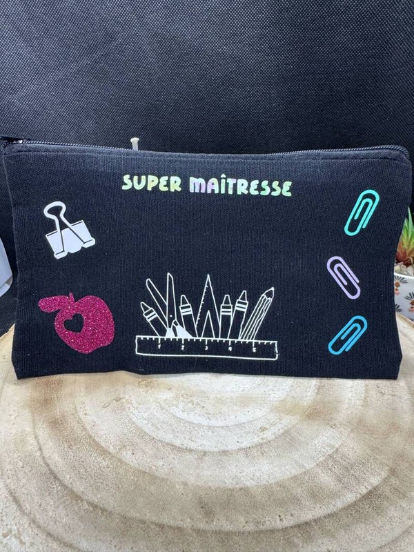 trousse noire personnalisée