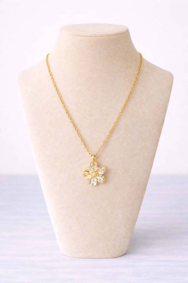 collier fleur couleur or