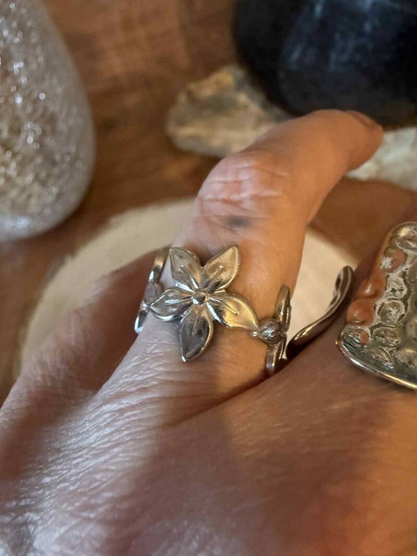 bague fleurs argenté