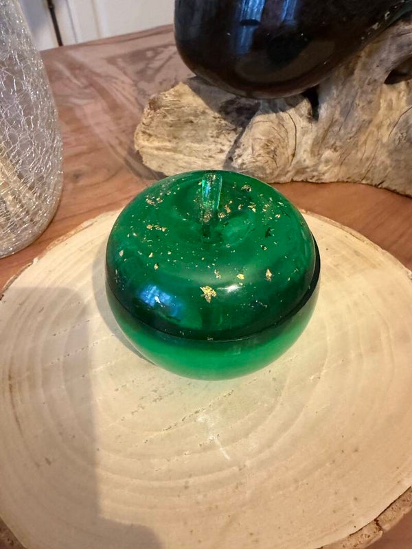 Pomme verte transparente