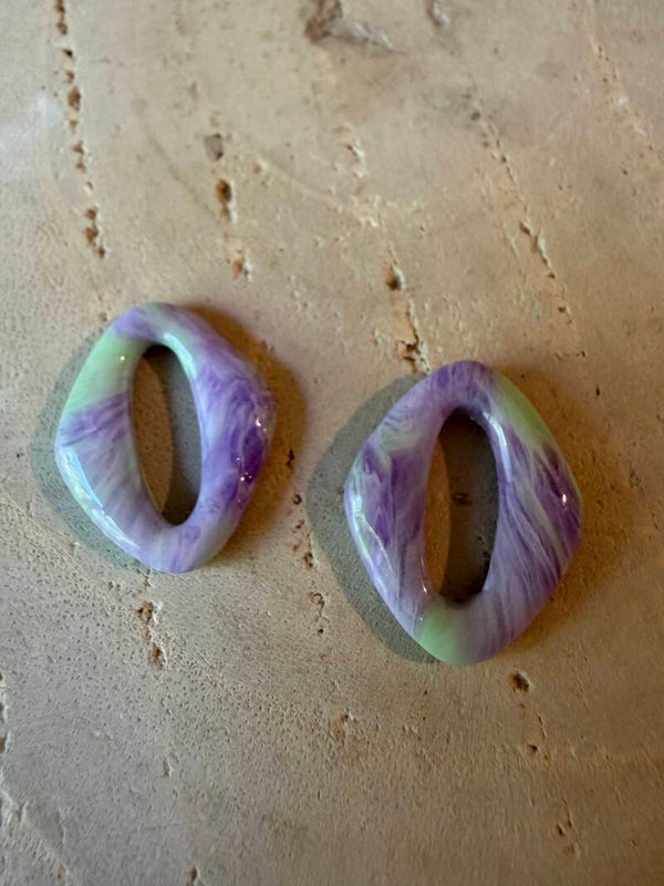 Pampilles ovales vertes et violettes