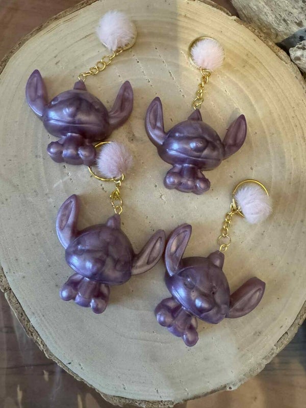 Porte clé stitch violet rose