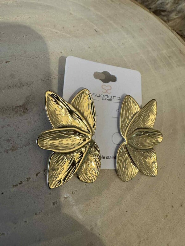 Boucle d oreilles demi feuille dorée