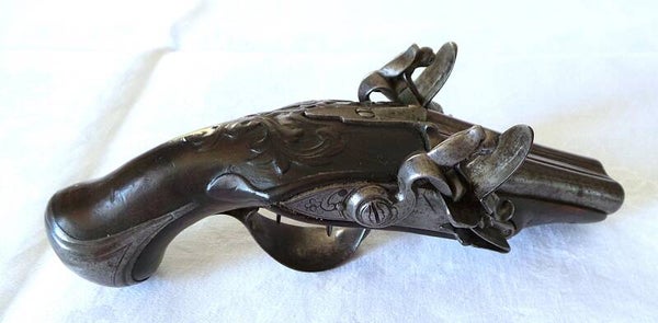 PISTOLET A SILEX DE VOYAGE - CANONS EN TABLE - LOUIS XV VERS 1760 - XVIII°