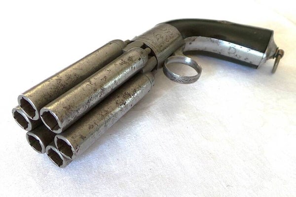 REVOLVER POIVRIERE DAVID HERMAND CAL 9 MM - 6 CANONS PERCUSSION SUPERIEURE 1837 - XIX°