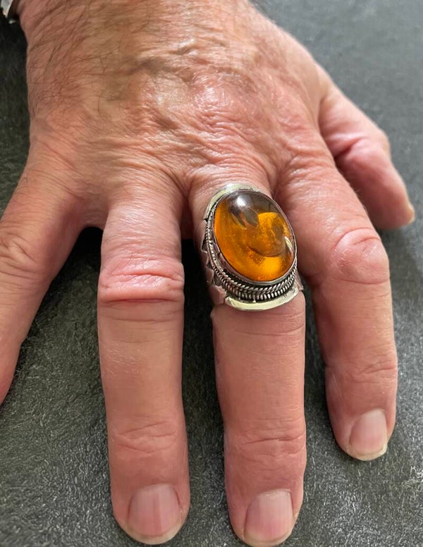 BAGUE EN ARGENT ET AMBRE - TRAVAIL ARTISANAL