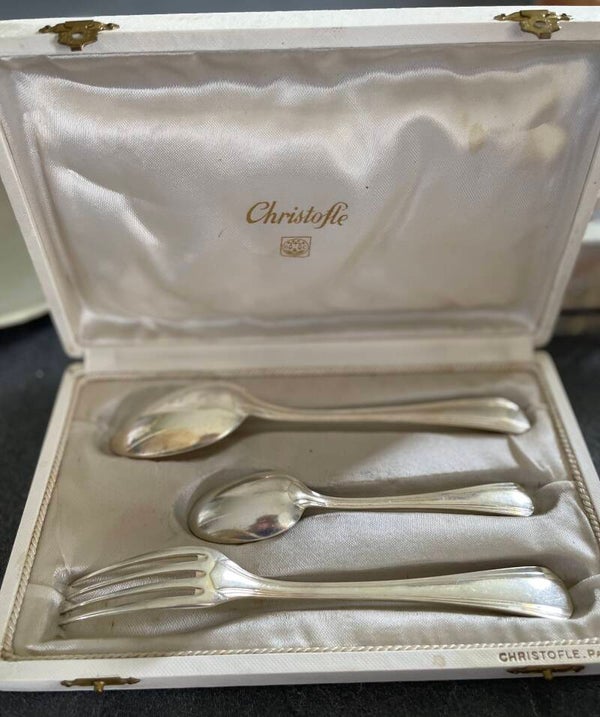 COFFRET DE NAISSANCE EN METAL ARGENTE DE LA MARQUE CHRISTOFLE- XX°