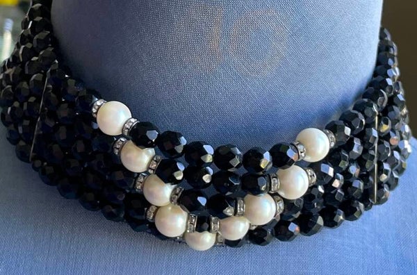 COLLIER RAS DU COU DIT "COLLIER DE CHIEN"