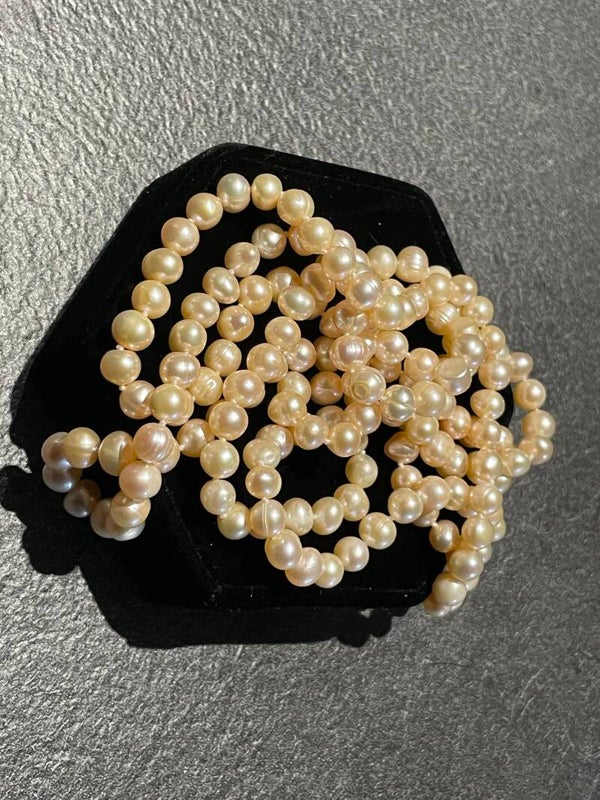 GRAND SAUTOIR DE 165 PERLES D'EAU DOUVE DITES BAROQUES - XX°