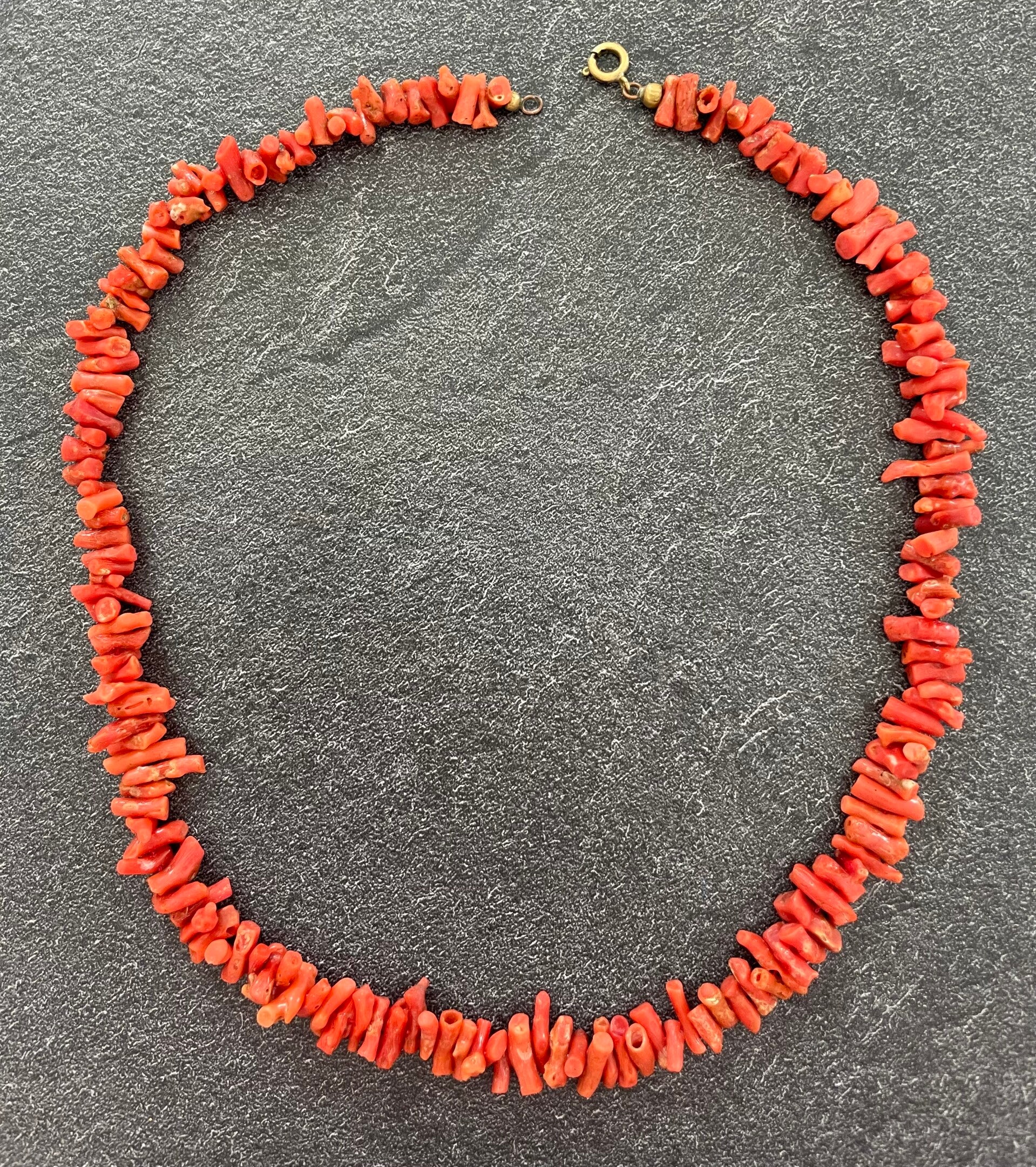 COLLIER COURT DE CORAIL ANCIEN