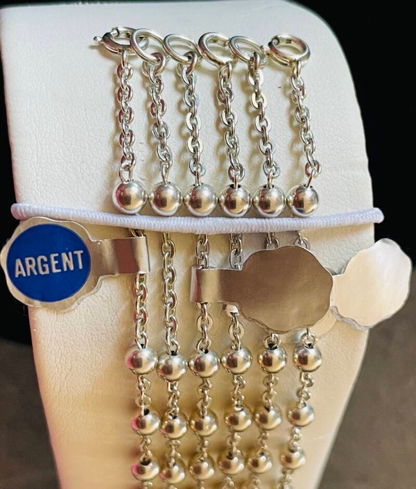 LOT DE 6 BRACELETS EN ARGENT  A DECOR DE BOULES - XX°