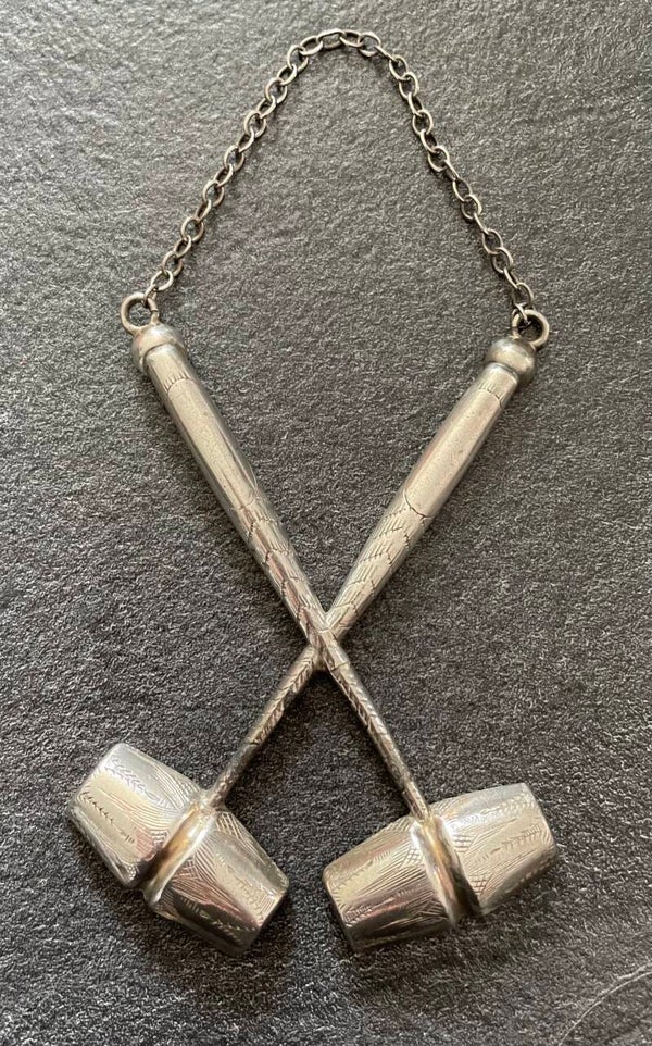 BIJOU PAIRE DE MAILLETS VENERABLE - METAL ARGENTÉ - XIX°