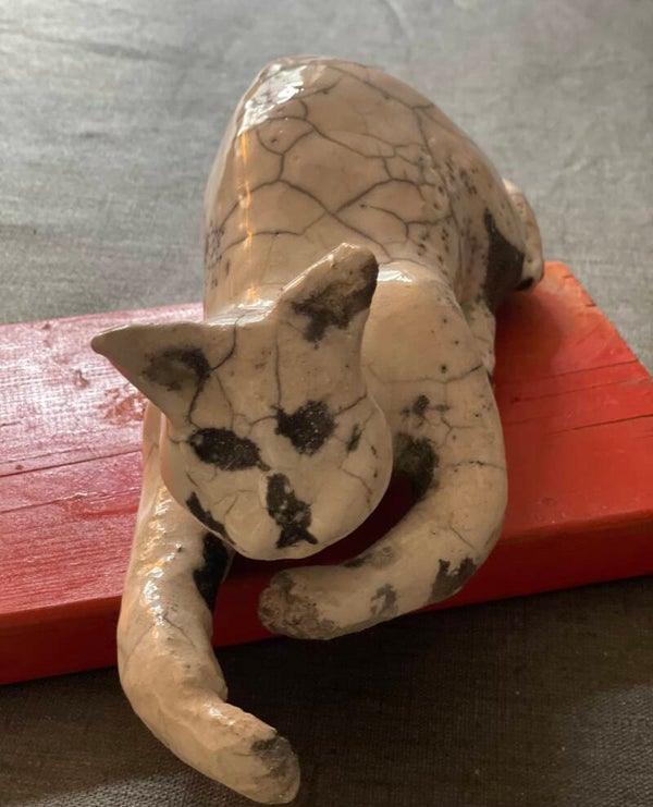 "CHAT ASIATIQUE" TERRE BLANCHE CUISSON RAKU