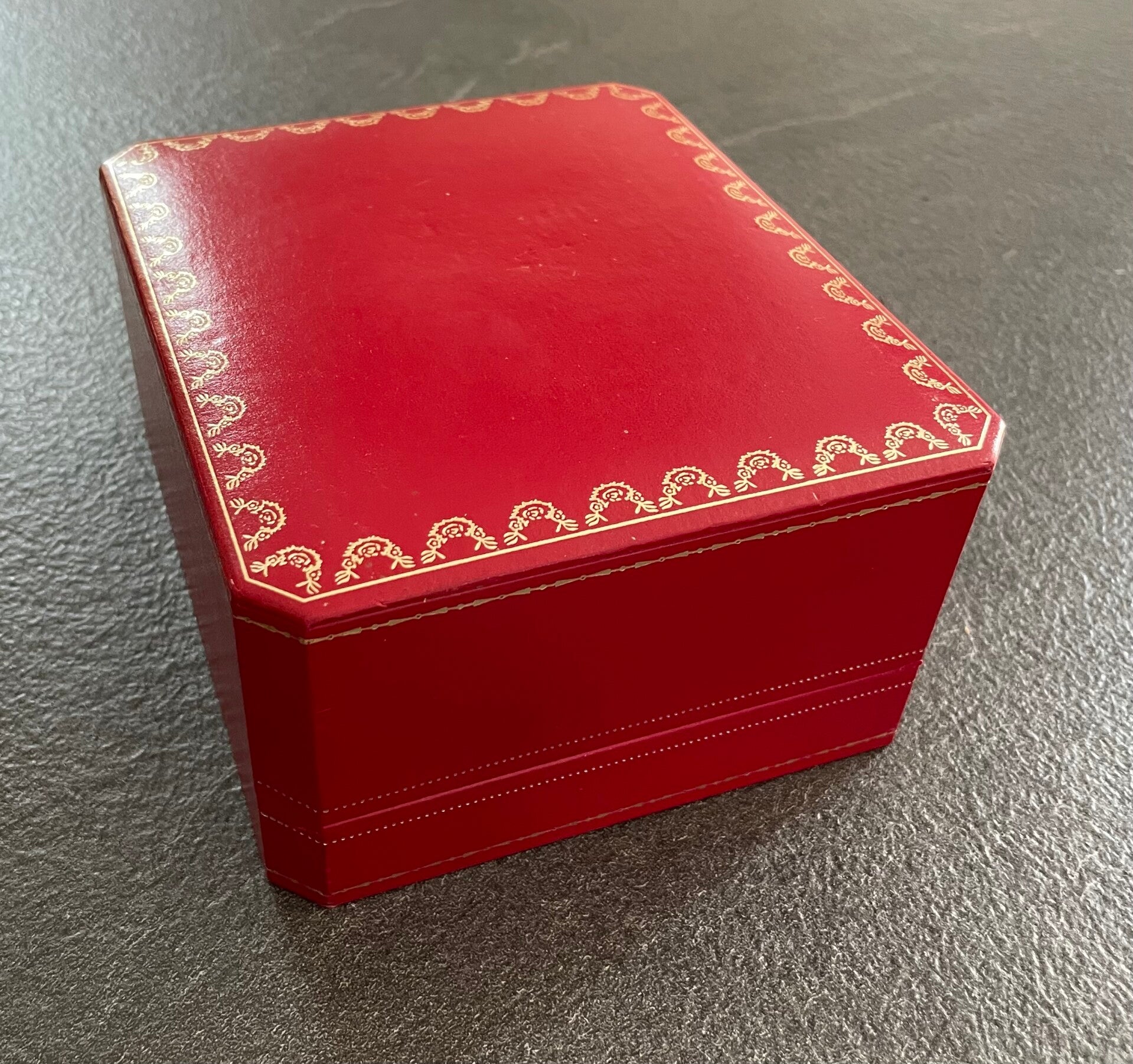 COFFRET CARTIER - POUR MONTRE PASHA CO574