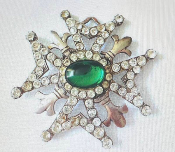 "BIJOU MACONNIQUE - CROIX TEMPLIERE EN ARGENT -STRASS - PIERRE VERTE ET FLEURS DE LYS - XIX°"