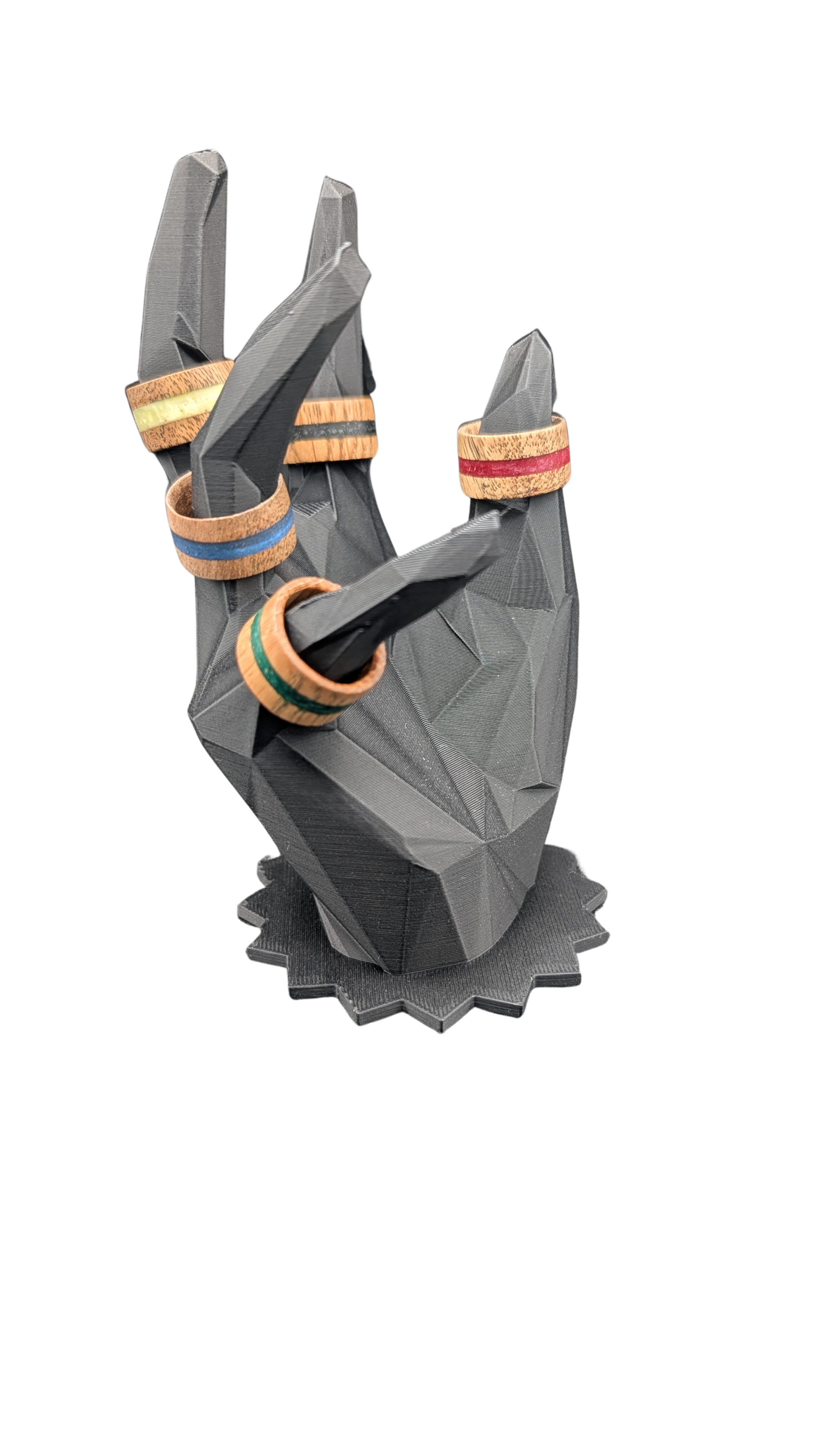 Ringe aus Holz mit Harz