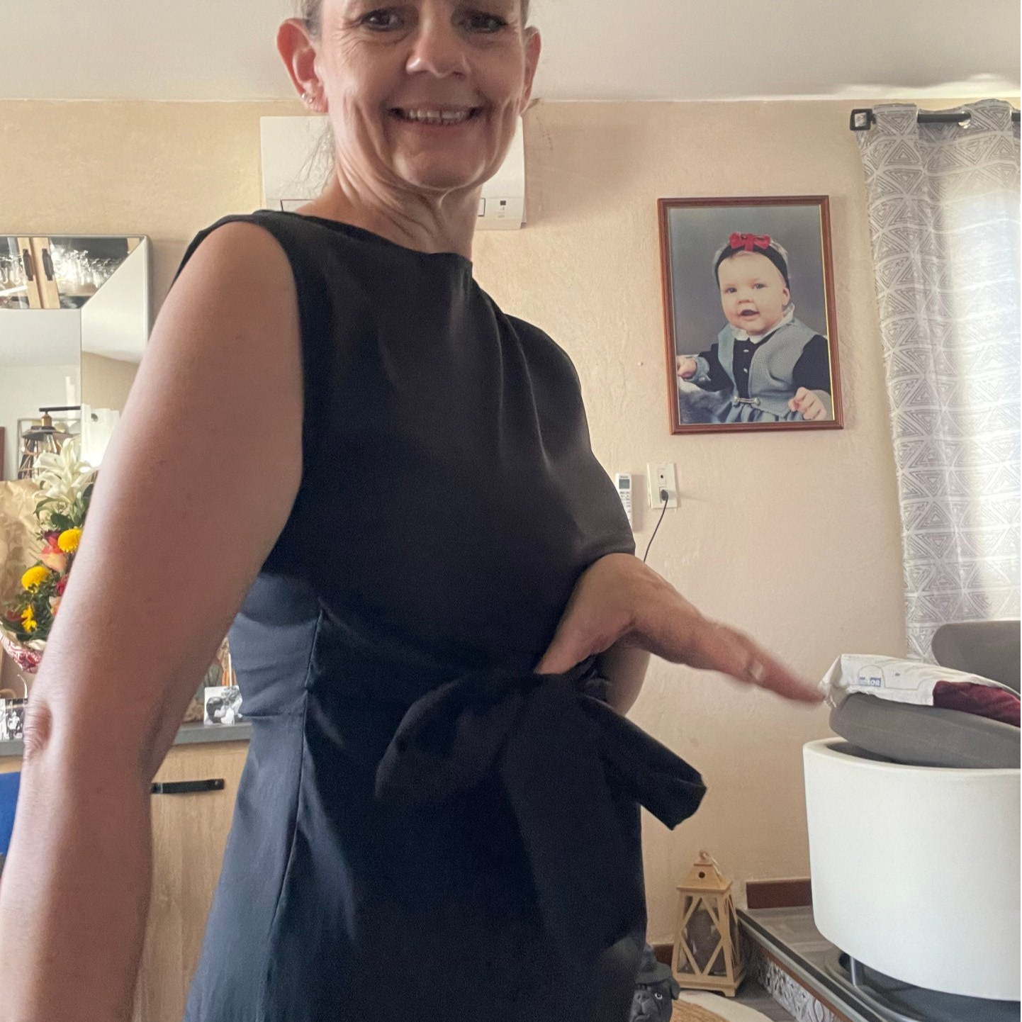 Robe a drapé et noeud
