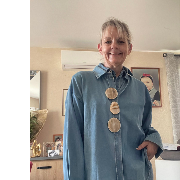Chemise longue en jean à gros boutons