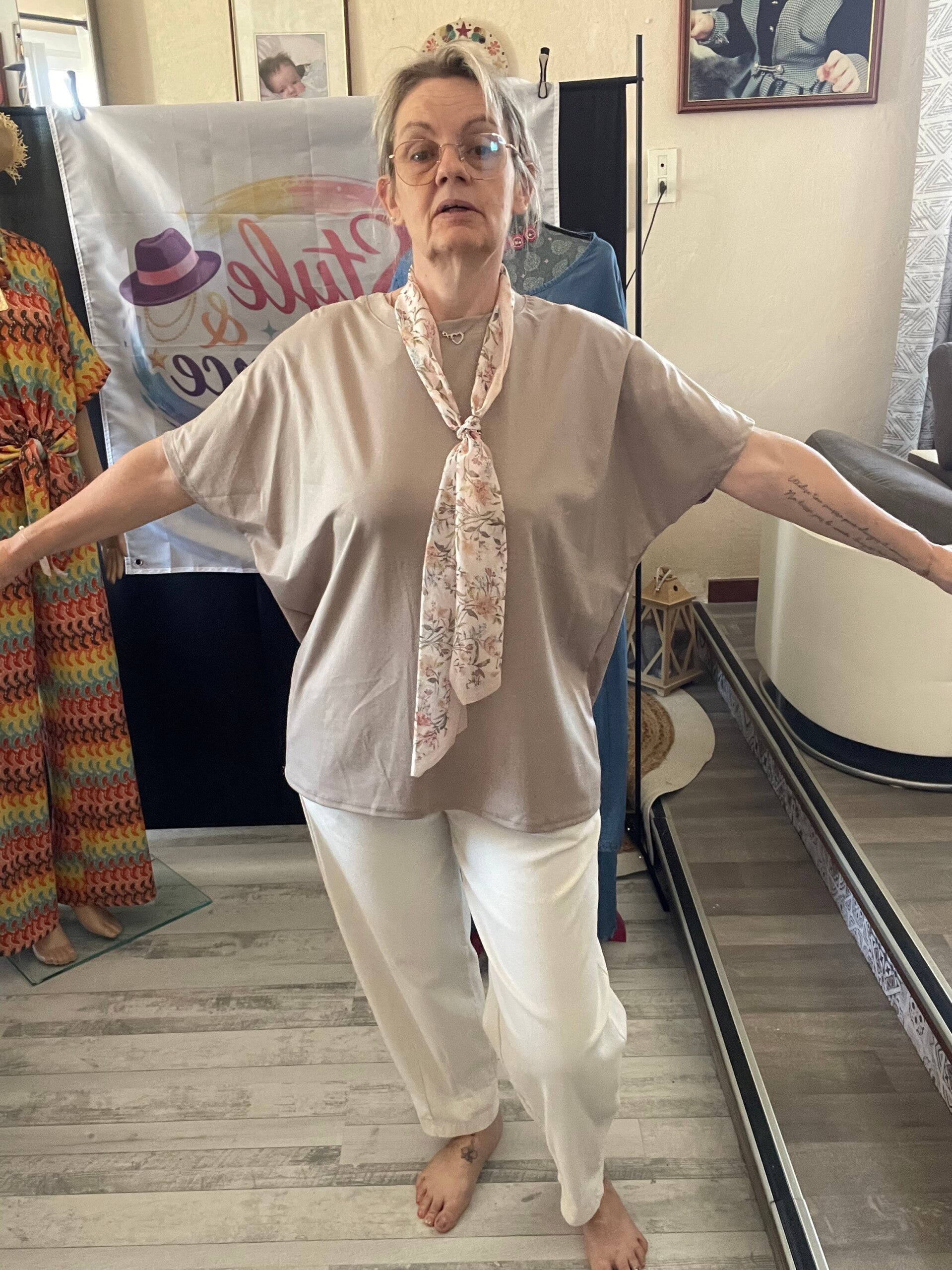 Tee-shirt avec son foulard