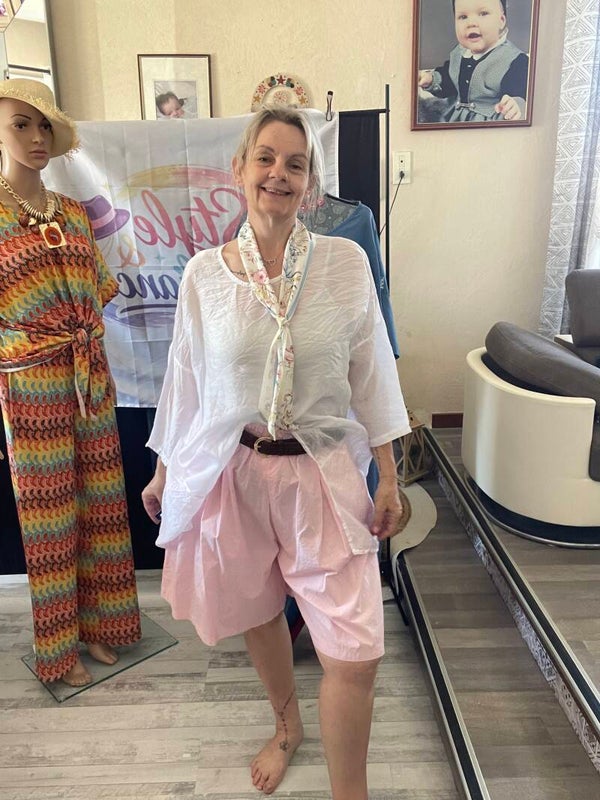 short kaki ou rose