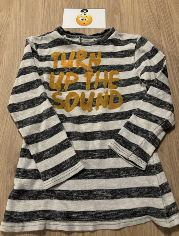 Tshirt Manches Longues // 128