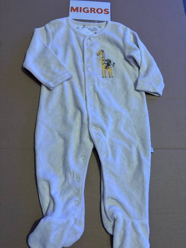 Pyjama 1 pièce // 74