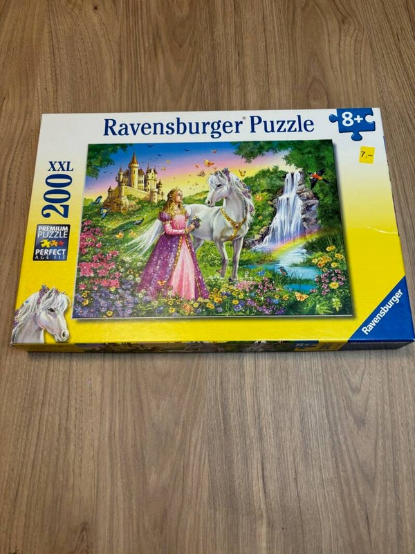200 pièces // Princesse et cheval blanc