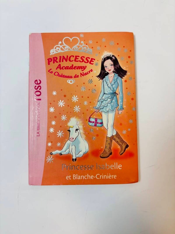 Princesse Isabelle et blanche crinière