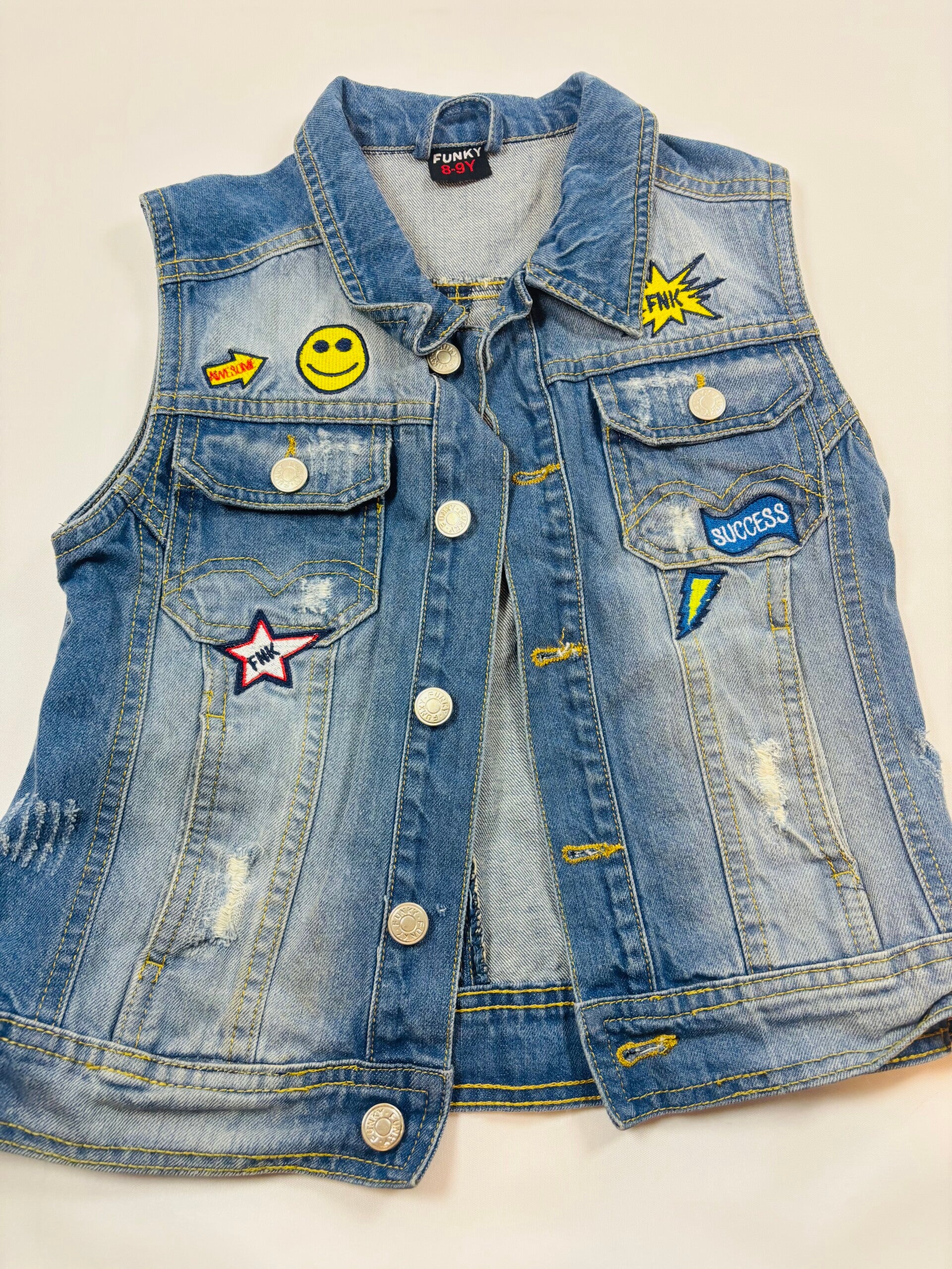 Veste en jeans sans manches // F. 134