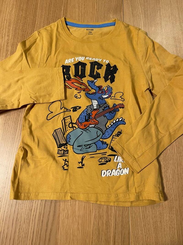 Tshirt Manches Longues // 134-140