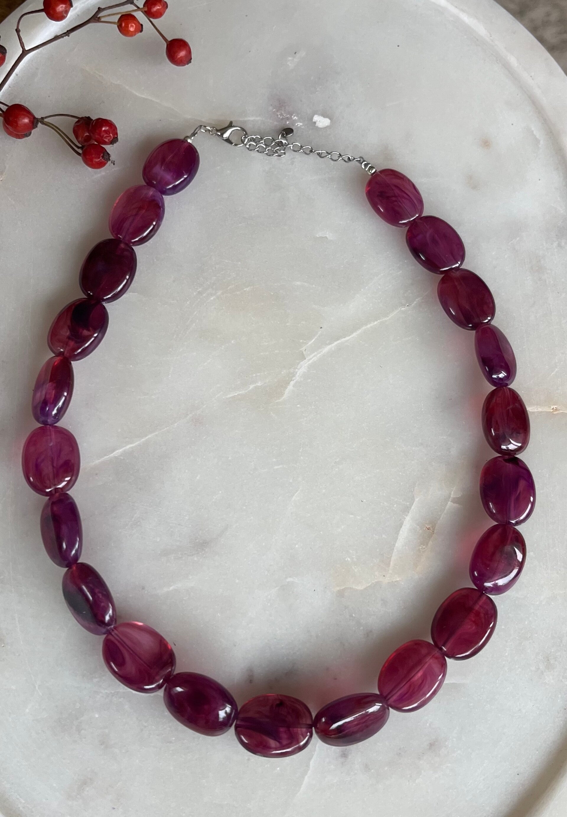 Ovale acryl kralen ketting paars