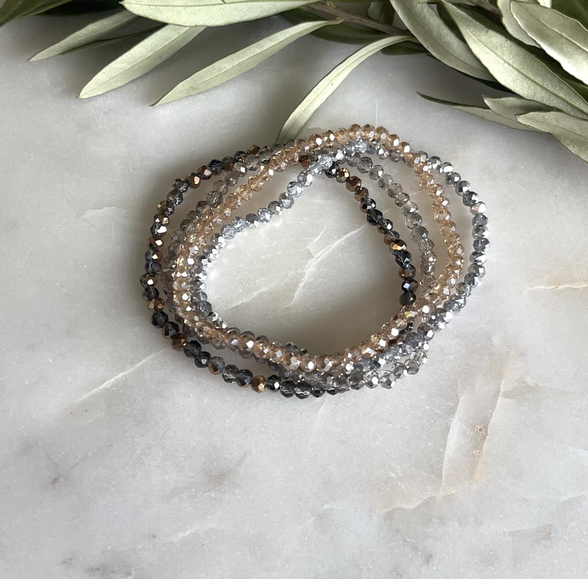 Facet armbanden set bruin