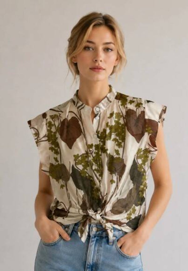 Blouse met knoop bruin groen blad motief 1 maat (36-40)