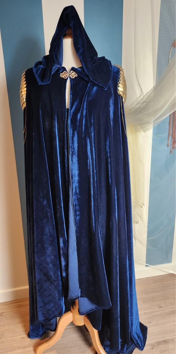 Cape – “Arkynya”