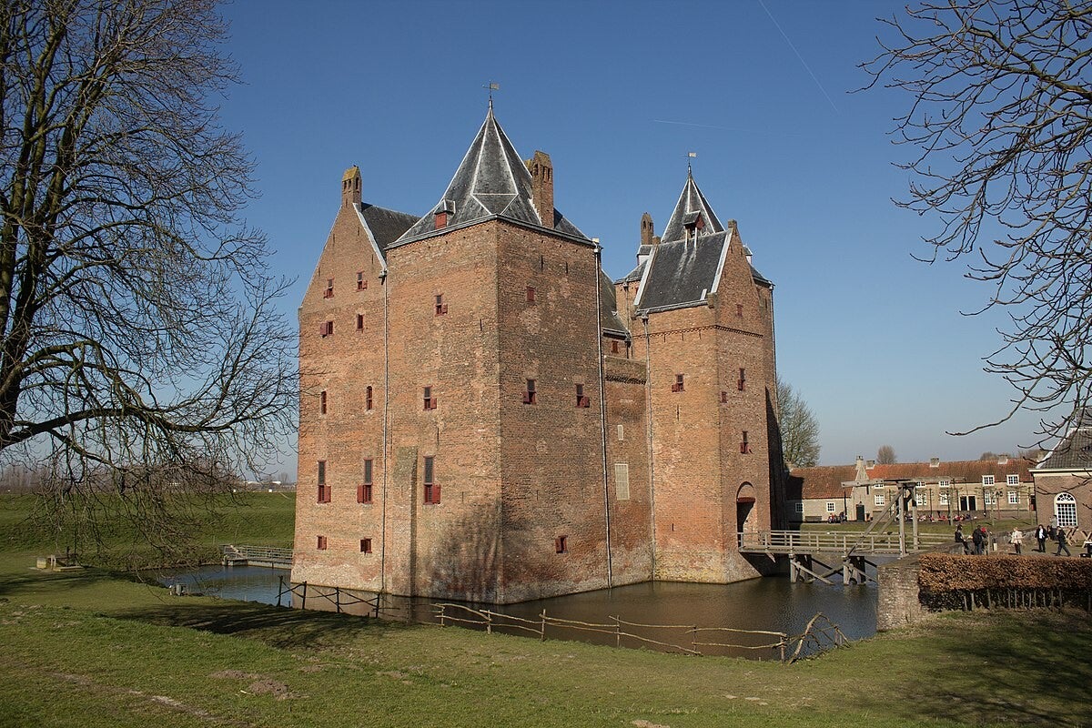 Wandelen langs Slot Loevenstein
