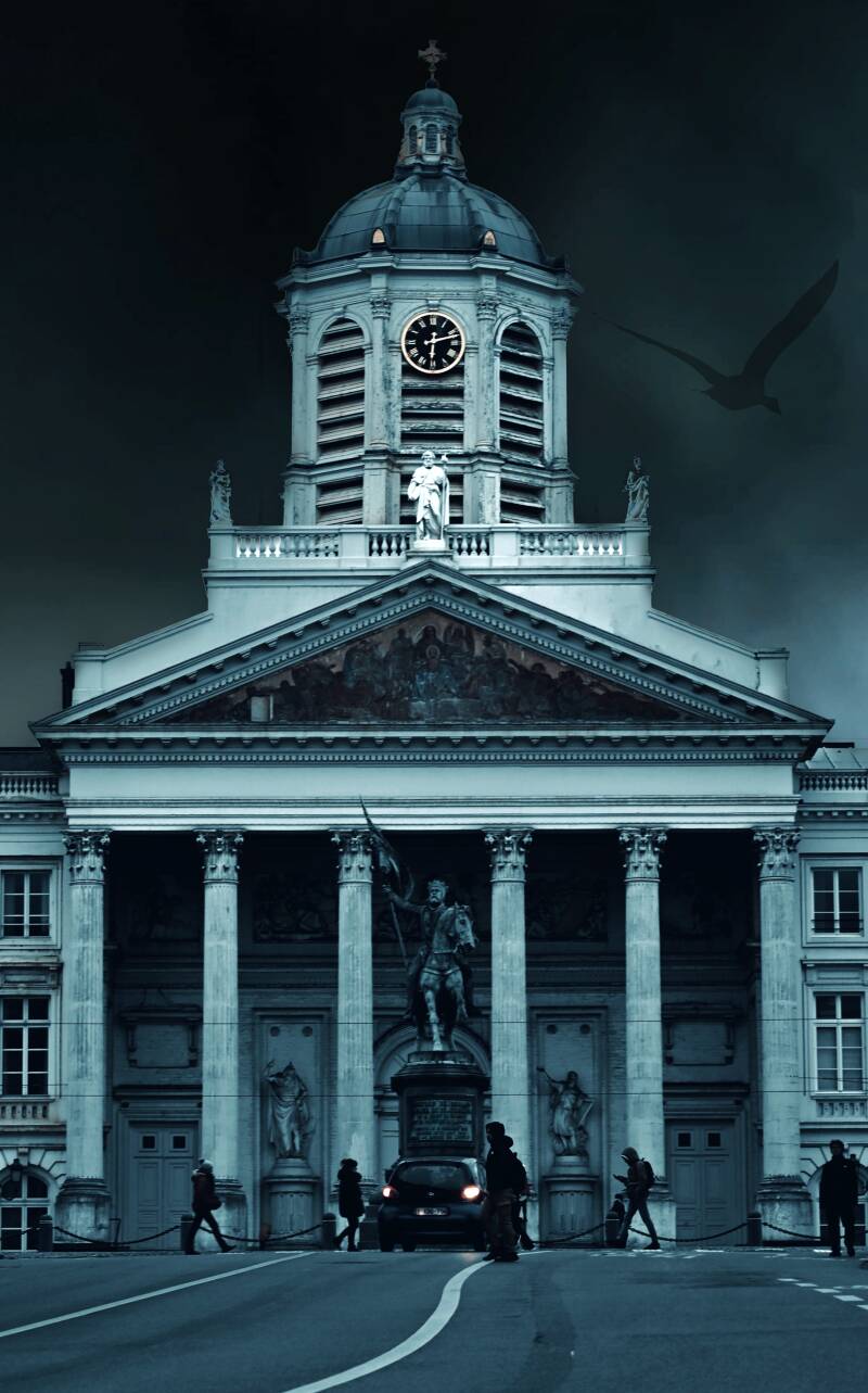 Historisch gebouw met klokkentoren – monumentale stadsfotografie