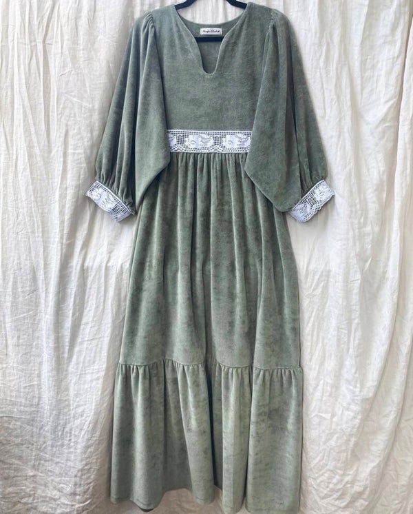 Velvet lace maxidress