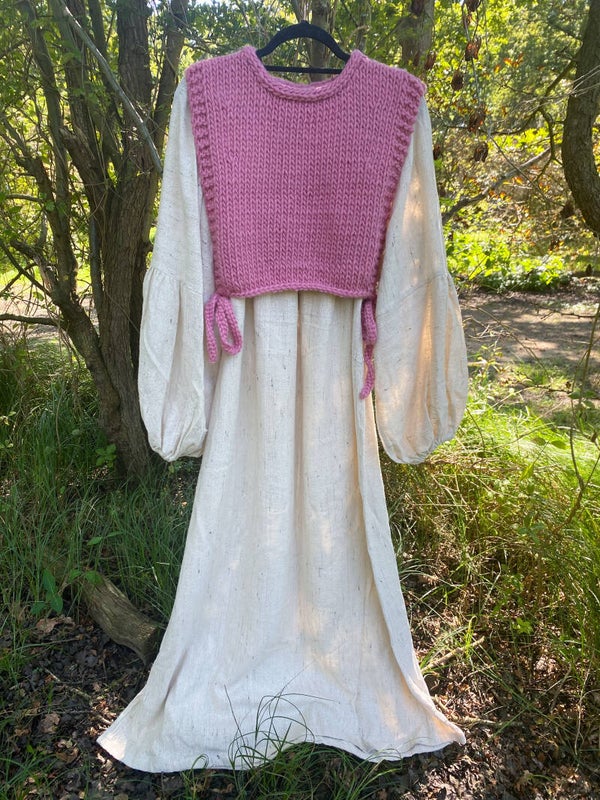 Knitted Pinafore Top pink wool