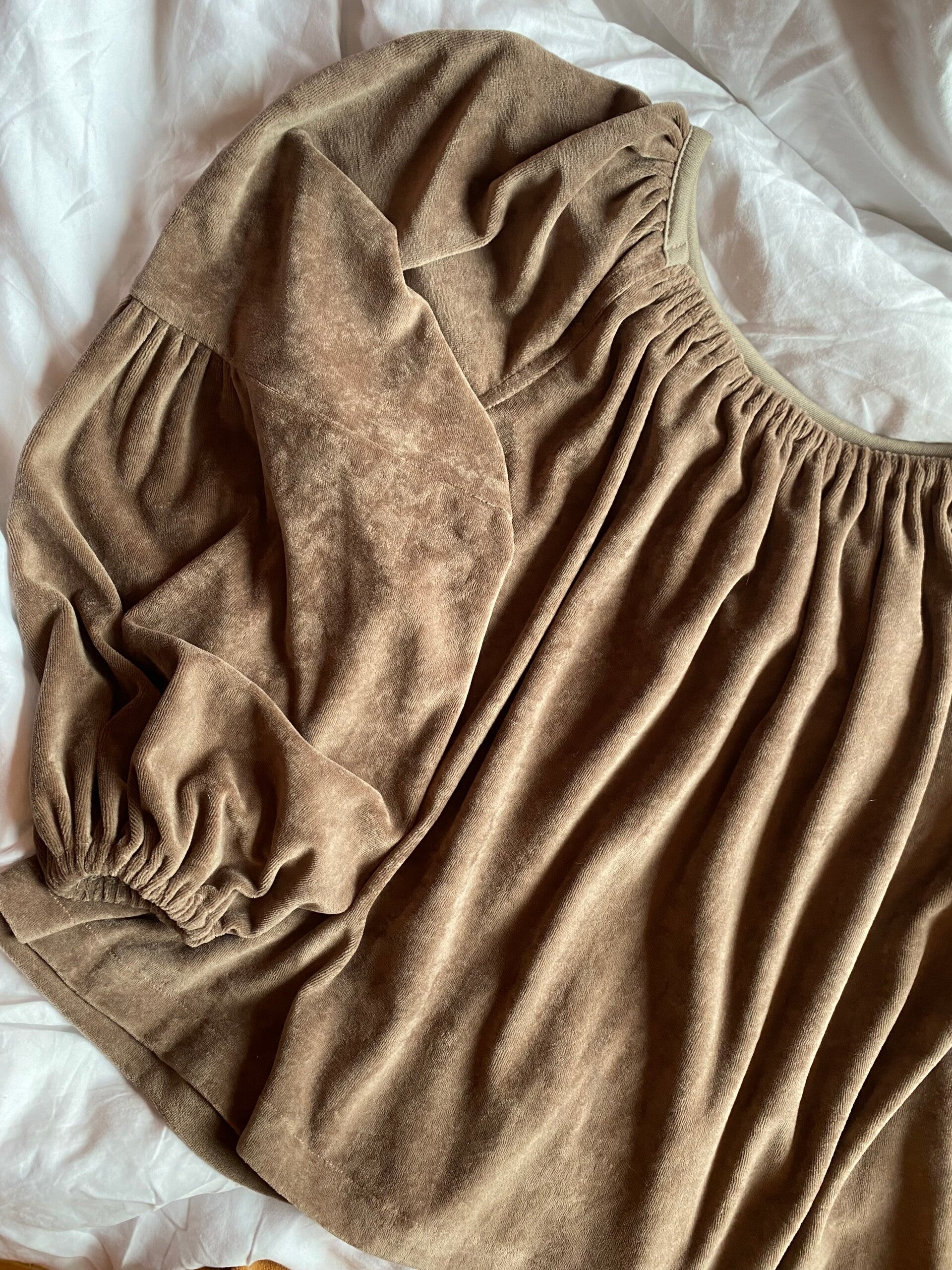 (Pre-order) Poppy Blouse velvet